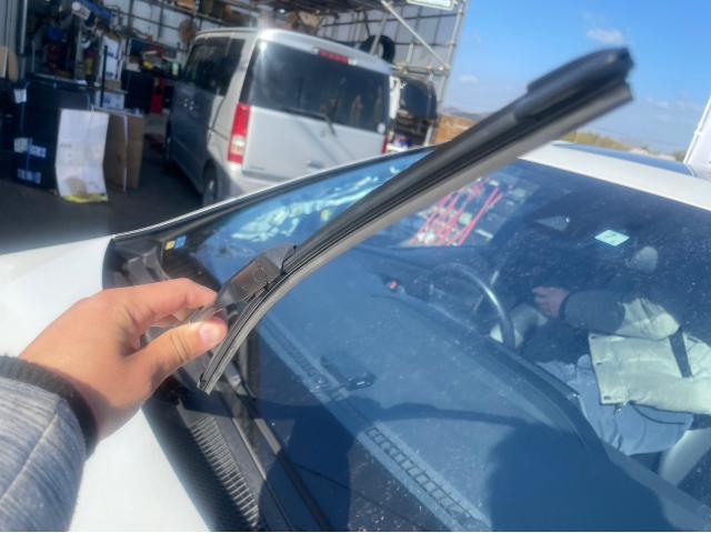 トヨタ 50系プリウス 納車前点検 オイル エレメント ワイパーゴム エアコンフィルター 交換 ZVW51 岡山市東区