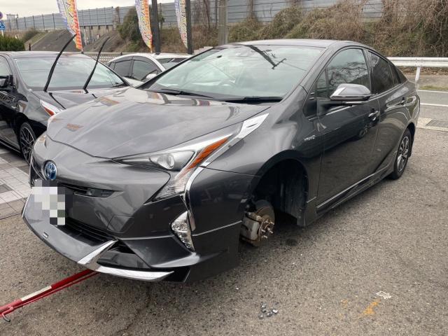 トヨタ 50系プリウス   在庫車 タイヤホイール 交換 15インチ→18インチ 組み換え ZVW51 岡山市東区