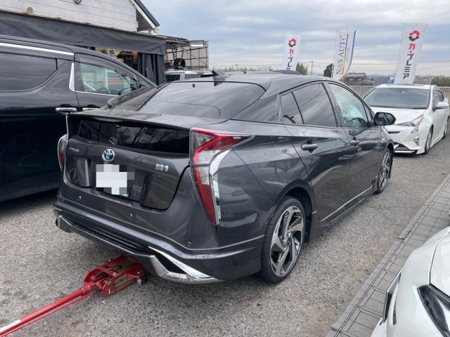 トヨタ 50系プリウス   在庫車 タイヤホイール 交換 15インチ→18インチ 組み換え ZVW51 岡山市東区