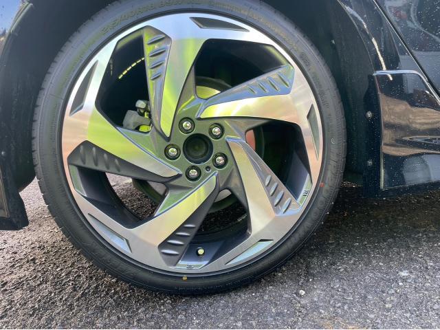 トヨタ 50系プリウス 在庫車 18in&rarr;15in ホイール 交換 純正戻し ZVW51 岡山市東区