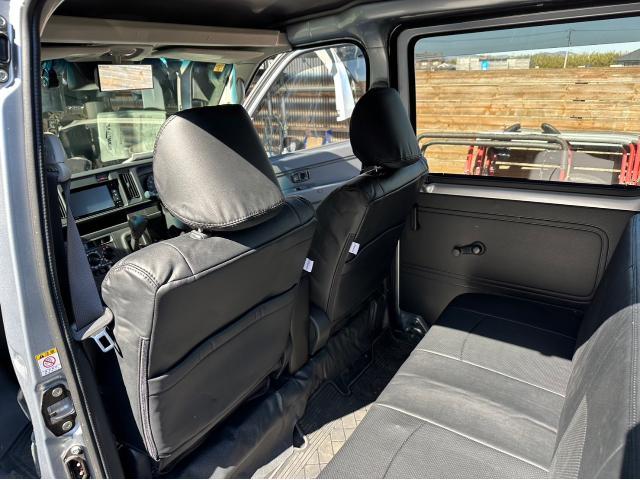 スバル サンバーバン シートカバー取り付け S321B 岡山市東区