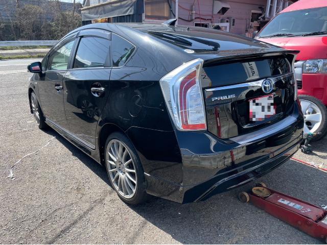 トヨタ 30系プリウス 在庫車 フルエアロ取り付け 18ホイール交換 ZVW30 岡山市東区