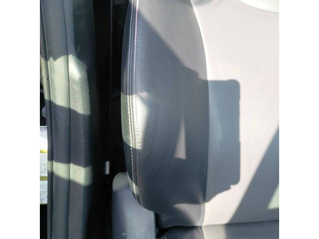 トヨタ 30系プリウス シートリペア ZVW30 岡山市東区