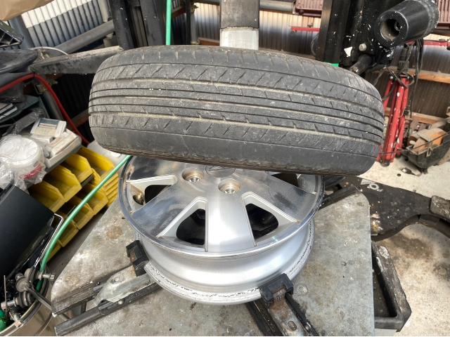 ダイハツ アトレーワゴン タイヤ交換 S321G改 岡山市東区