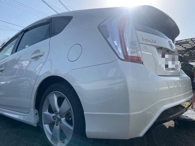 トヨタ 30系プリウス  在庫車 フルエアロ 取り付け ドレスアップ ZVW30 岡山市東区