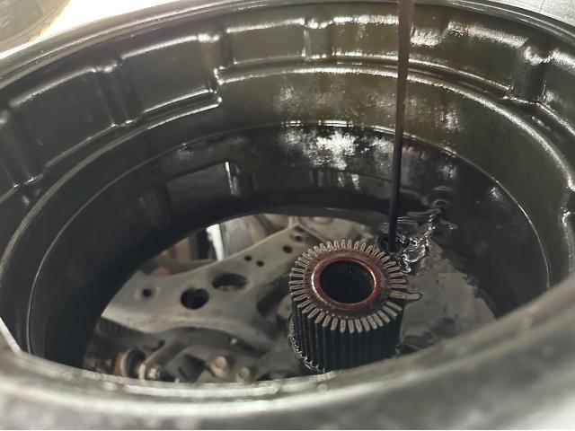 トヨタ 30系プリウス 納車前点検 オイル エレメント ワイパーゴム エアコンフィルター 交換 ZVW30 岡山市東区