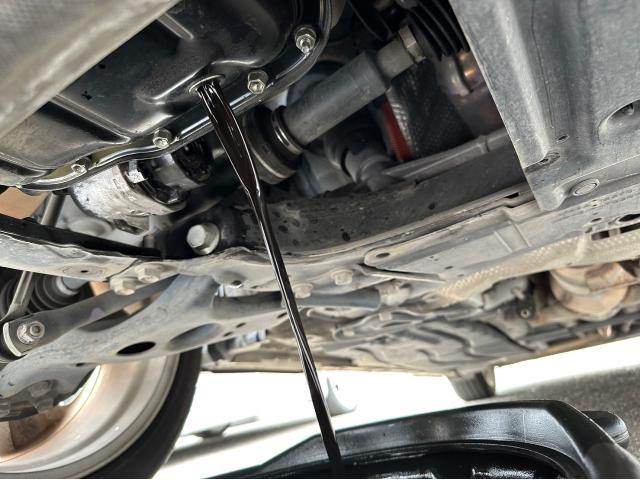 トヨタ 30系プリウス 納車前点検 オイル エレメント ワイパーゴム エアコンフィルター 交換 ZVW30 岡山市東区