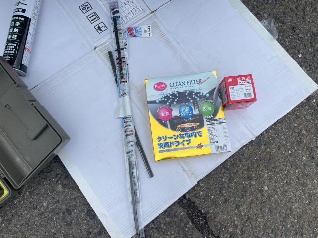 トヨタ 50系プリウス 納車前点検 オイル エレメント ワイパーゴム エアコンフィルター 交換 ZVW51 岡山市東区