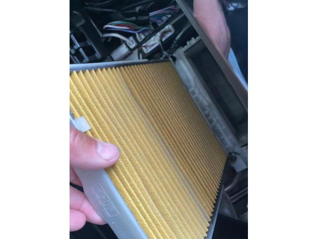 トヨタ 50系プリウス 納車前点検 オイル エレメント ワイパーゴム エアコンフィルター 交換 ZVW51 岡山市東区