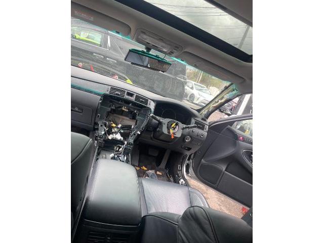 トヨタ クラウンアスリート 在庫車 ダッシュボード交換 GRS184 岡山市東区