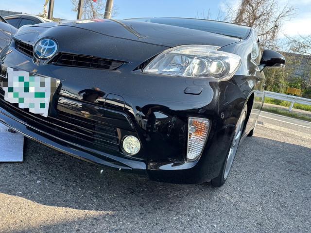 トヨタ 30系プリウス  フォグランプ交換 純正LEDフォグランプ ZVW30 岡山市東区