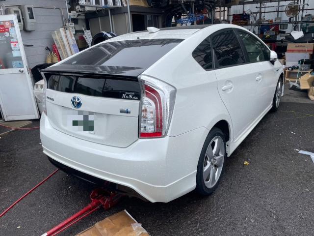 トヨタ 30系プリウス タイヤ 交換 ZVW30 岡山市東区