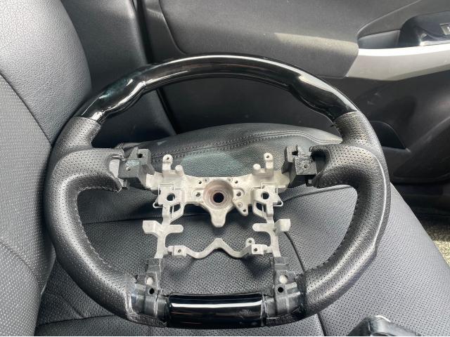 トヨタ 30系プリウス 在庫車  ステアリング交換 ZVW30 岡山市東区