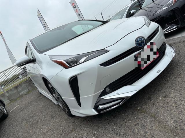 トヨタ 50系プリウス 納車前点検 オイル エレメント ワイパーゴム エアコンフィルター 交換 ツーリングアクセサリーライト取り付け USB＆HDMI取り付け ZVW51 岡山市東区