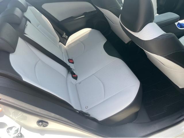 トヨタ 50系プリウス シートリペア ZVW55 岡山市東区