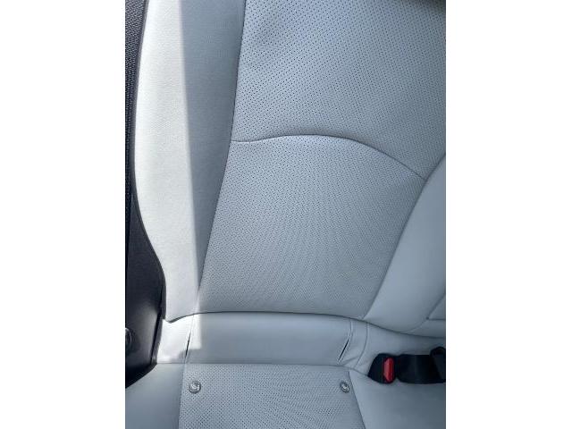 トヨタ 50系プリウス シートリペア ZVW55 岡山市東区