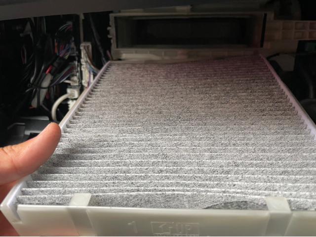 トヨタ 50系プリウス 納車前点検 オイル エレメント ワイパーゴム エアコンフィルター 交換 ZVW51 岡山市東区