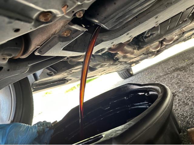 トヨタ クラウンハイブリッド 納車前点検　（オイル エレメント ワイパーゴム エアコンフィルター）交換GWS204 岡山市東区