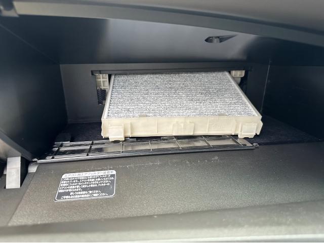 トヨタ クラウンハイブリッド 納車前点検　（オイル エレメント ワイパーゴム エアコンフィルター）交換GWS204 岡山市東区