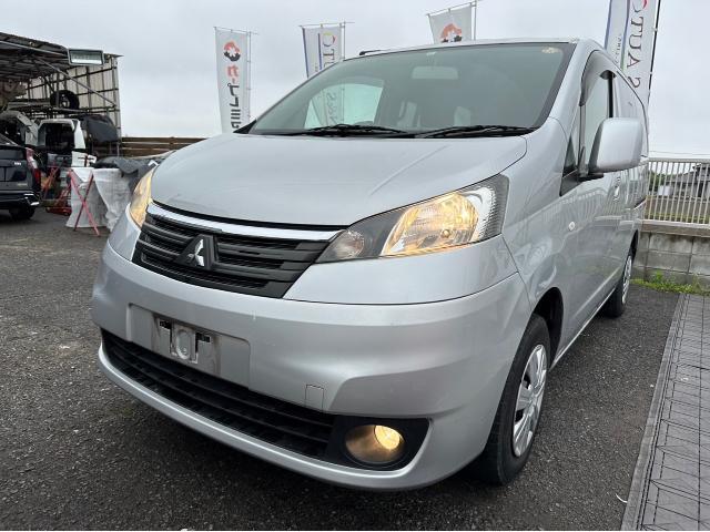 三菱 デリカD3 納車点検 LEDヘッドライト LEDフォグランプ LEDナンバー灯 LEDルームランプ 交換 ナビ取り付け