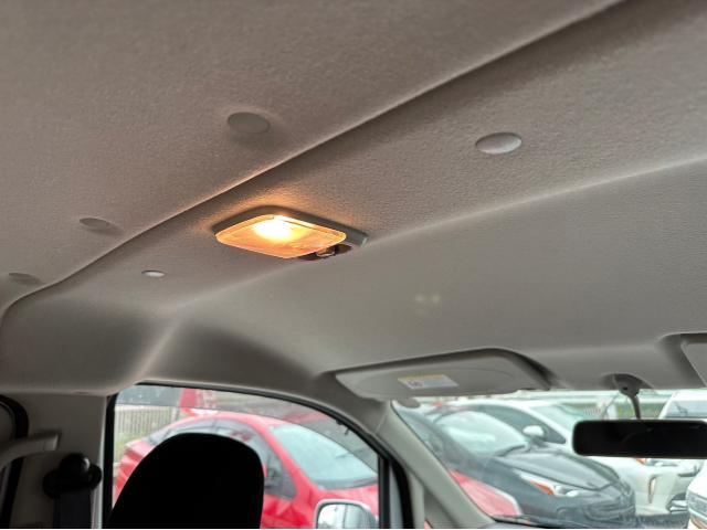 三菱 デリカD3 納車点検 LEDヘッドライト LEDフォグランプ LEDナンバー灯 LEDルームランプ 交換 ナビ取り付け