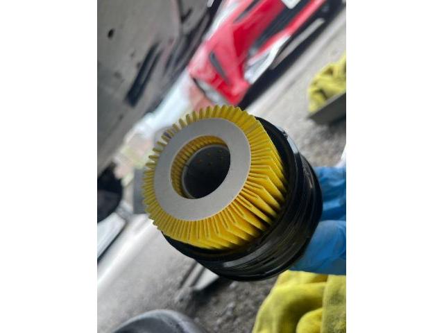 トヨタ 50系プリウス 納車前点検　（オイル エレメント ワイパーゴム エアコンフィルター）交換 ZVW55 岡山市東区