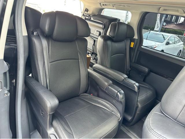 トヨタ アルファード シートカバー取付 ANH20W 岡山市東区