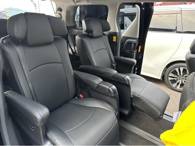 トヨタ アルファード シートカバー取付 ANH20W 岡山市東区