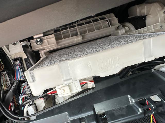 トヨタ 50系プリウス  納車前点検 モデリスタ スカッフプレート取付 ZVW51 岡山市東区