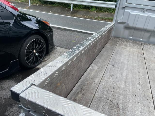 スズキ キャリイ シマ板貼り付け DA16T 岡山市東区