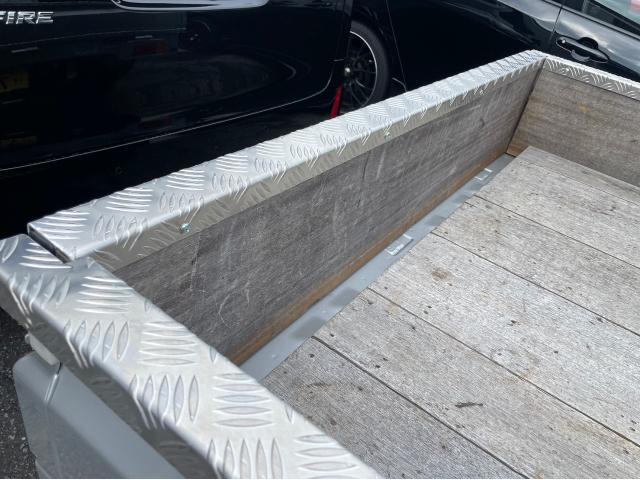 スズキ キャリイ シマ板貼り付け DA16T 岡山市東区