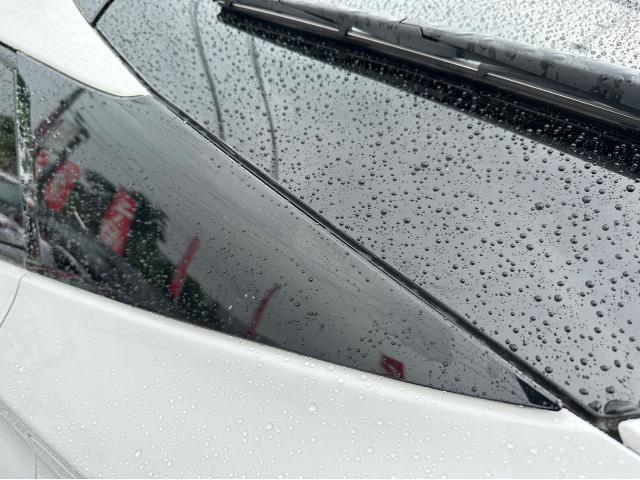 トヨタ 50系プリウ Cピラーカバー 交換 ZVW51 岡山市東区