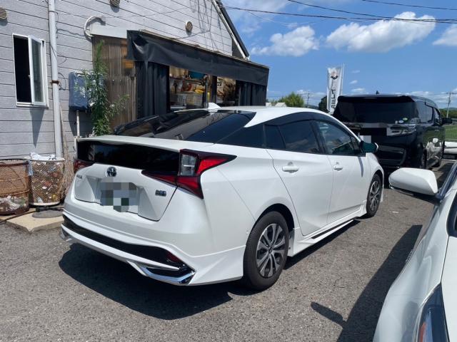 トヨタ 50系プリウス  15インチ→18インチ タイヤホイール 交換 ZVW51 岡山市東区