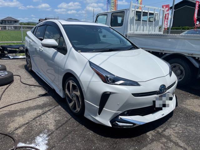 トヨタ 50系プリウス  15インチ→18インチ タイヤホイール 交換 ZVW51 岡山市東区