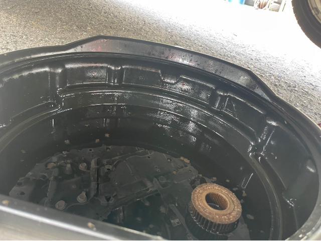 トヨタ 30系プリウス 納車前点検 オイル エレメント ワイパーゴム エアコンフィルター 交換 ZVW30 岡山市東区