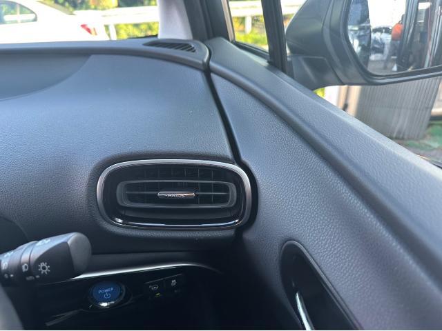 トヨタ 50系プリウス 専用ドリンクホルダー 取付 納車前点検  ZVW51 岡山市東区