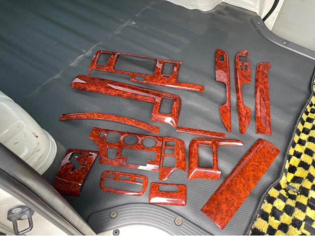 トヨタ レジアスエースバン 車内パネル 貼り付け TRH200V 岡山市東区