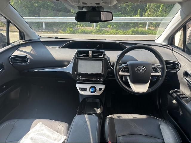 トヨタ 50系プリウス  前後ドラレコ 取付 USB＆HDMI 取付  ZVW51 岡山市東