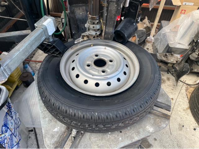 スズキ キャリートラック タイヤ交換 DA63T 岡山市東区