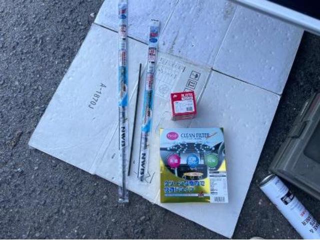 トヨタ 50系プリウス 納車前点検 オイル エレメント ワイパーゴム エアコンフィルター 交換 ZVW51 岡山市東区