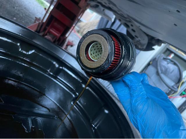 トヨタ 50系プリウス 納車前点検 オイル エレメント ワイパーゴム エアコンフィルター 交換 ZVW51 岡山市東区