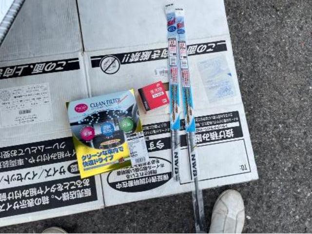 トヨタ 50系プリウス 納車前点検 オイル エレメント ワイパーゴム エアコンフィルター 交換 ZVW51 岡山市東区