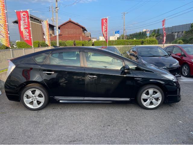 トヨタ 30系プリウス  ドレスアップ フルエアロ取付 17インチホイール交換 ZVW30 岡山市東区