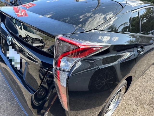 トヨタ 50系プリウス テールライト 交換 ZVW51 岡山市東区