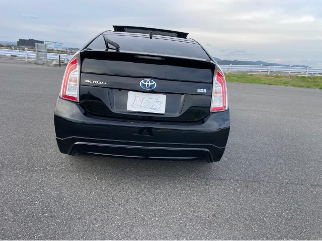 トヨタ 30系プリウス  ドレスアップ フルエアロ取付 ZVW30 岡山市東区