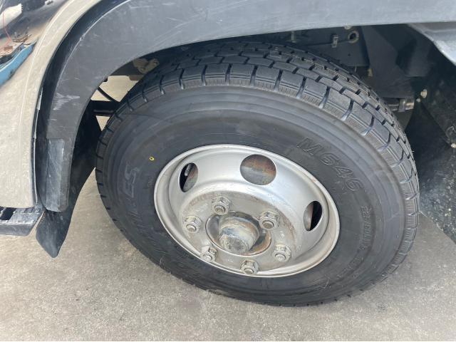 いすゞ フォワード タイヤ交換 FRR90S1 岡山市東区