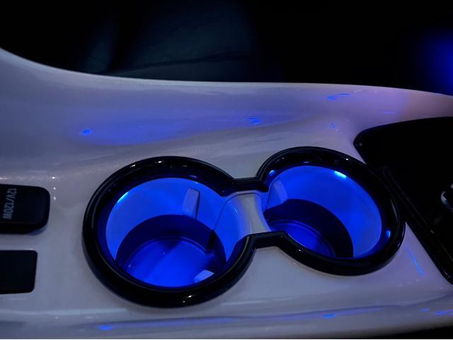 トヨタ 50系プリウス  ドリンクホルダーLED 取付 ZVW55 岡山市東区