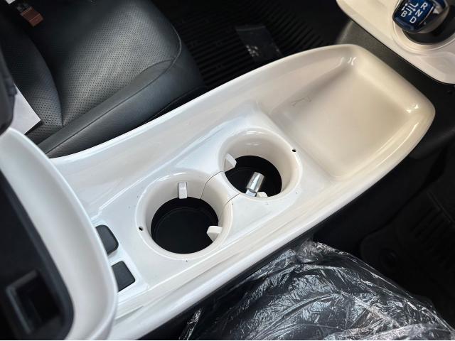 トヨタ 50系プリウス  ドリンクホルダーLED 取付 ZVW55 岡山市東区