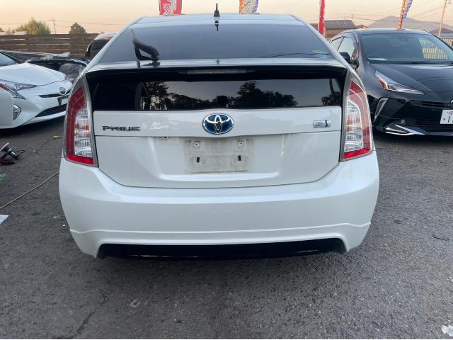 トヨタ 30系プリウス  フルエアロ取り付け
フォグランプLED 交換 ZVW30 岡山市東区