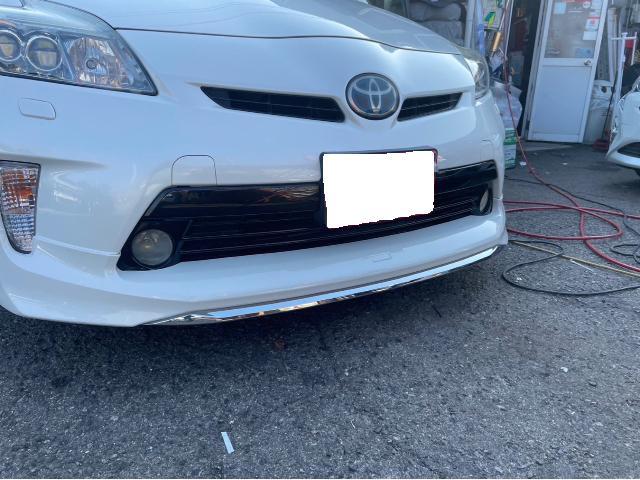 トヨタ 30系プリウス  フルエアロ取り付け
フォグランプLED 交換 ZVW30 岡山市東区